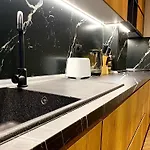 Avenue Haven Apartman