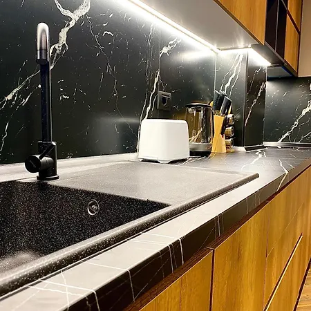 Avenue Haven Apartment