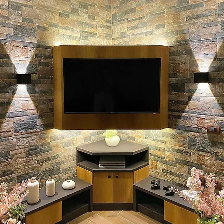 Avenue Haven * Vlorë