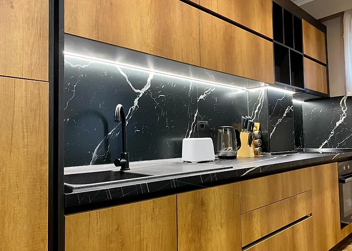 Avenue Haven Avlonya