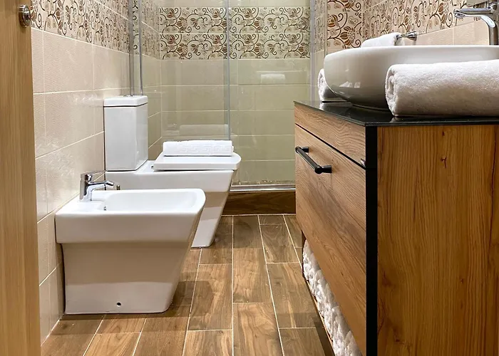 Avenue Haven Avlonya